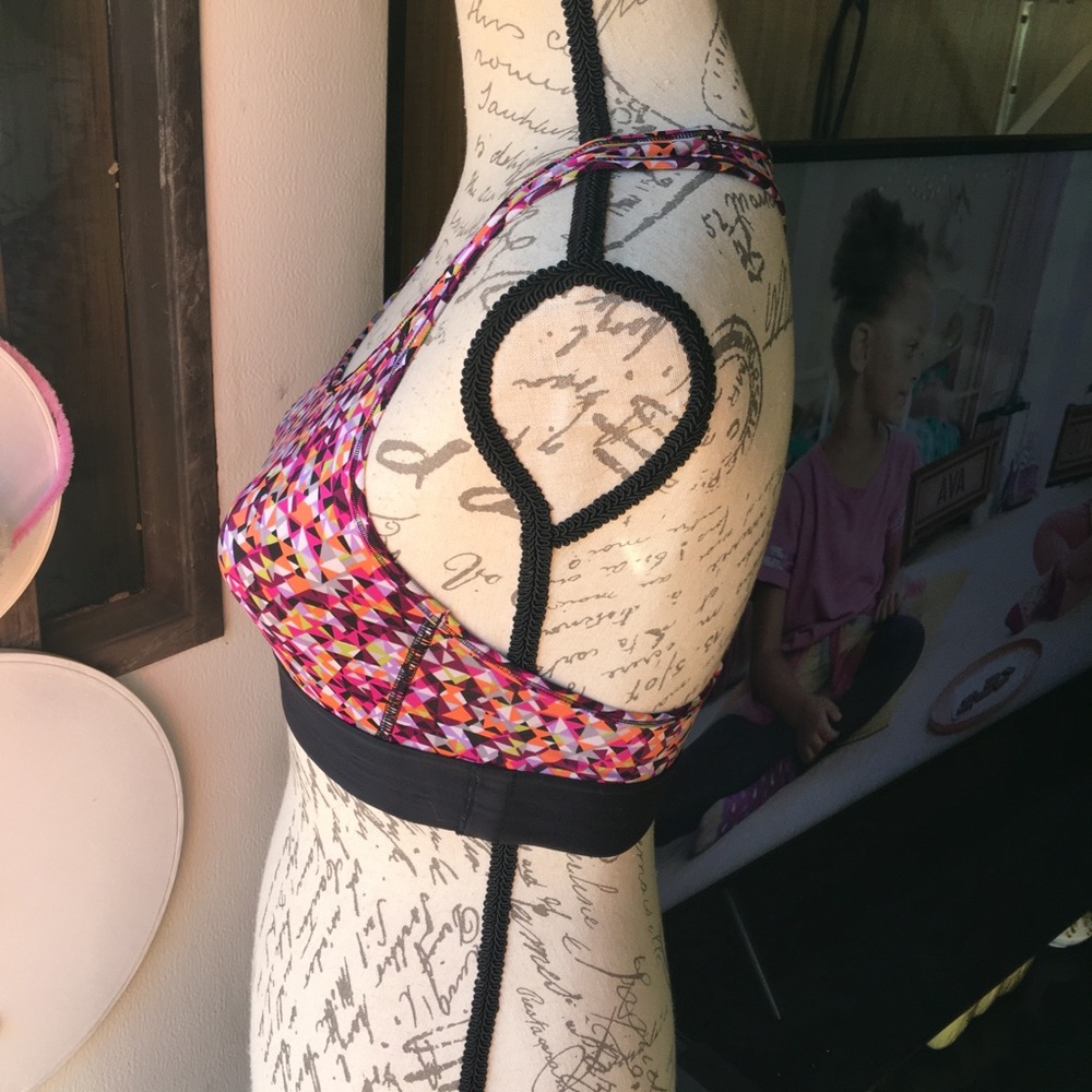 Women’s Victoria secret sport sports bra - Picture 4 of 16